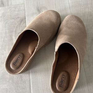 Women's Born Clogs Slip-On Shoes